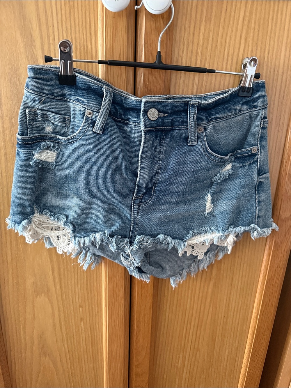 Mossimo High Rise Frayed Fringe Hem Distressed Denim Jean Shorts Size 6 28